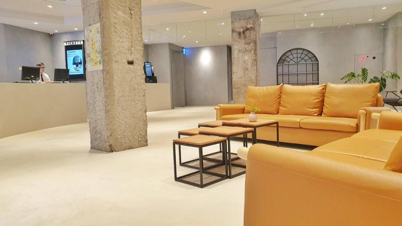 Talmud Business Hotel - Zhongshan Taichung Bagian luar foto