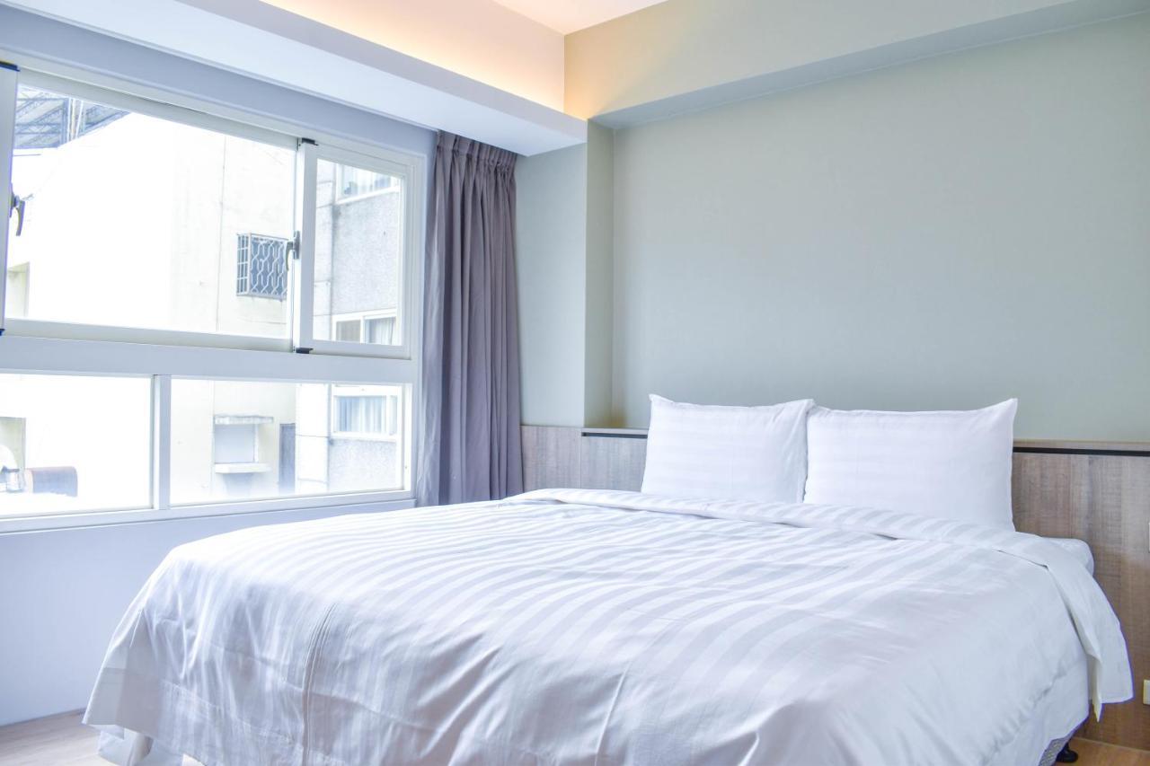 Talmud Business Hotel - Zhongshan Taichung Bagian luar foto