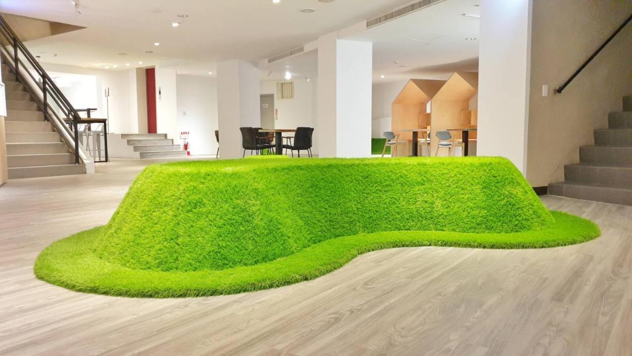 Talmud Business Hotel - Zhongshan Taichung Bagian luar foto